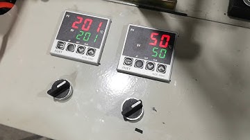 Automatic roll changing plastic T-shirt garbage bag on roll making machine