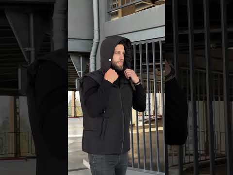 Чоловіча жилетка бежева з капюшоном весняна осіння Чоловіча безрукавка утеплена, видео 1