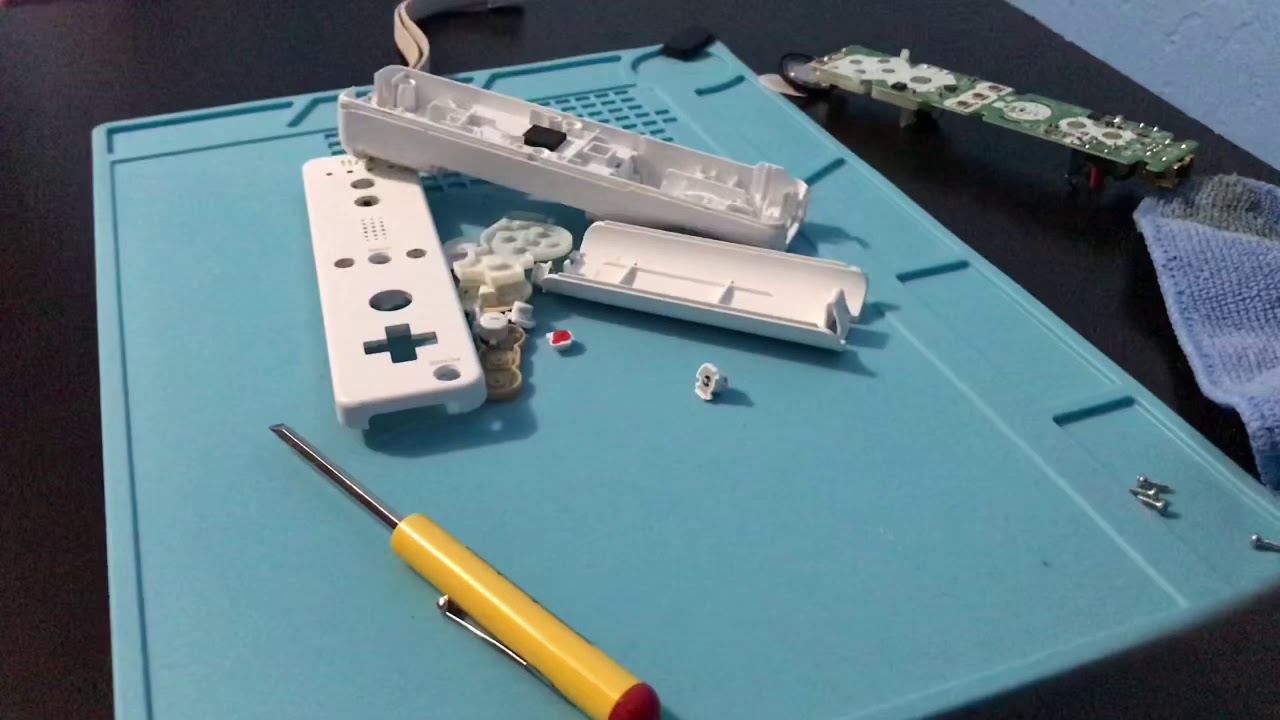 how to clean wii remote