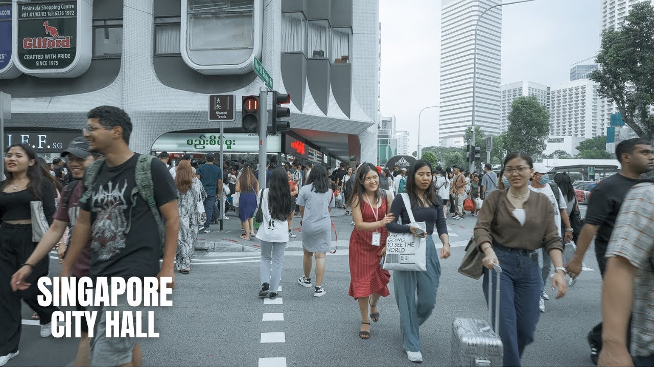 Packed Weekend Walk in the Civic District | Singapore City 4K HDR