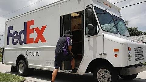 FedEx to Merge Delivery Networks in Cost-Cutting Move