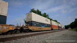 CSX hot intermodal I025 heads south from Anaconda, Robards, Ky. CSX hot intermodal I025 heads south from Anaconda, Robards, Ky.