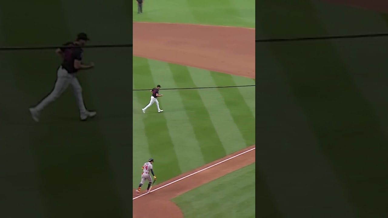 Christian Scott reacts quickly to get the out 🙌 #mets #mlb #baseball #sports #highlights #braves