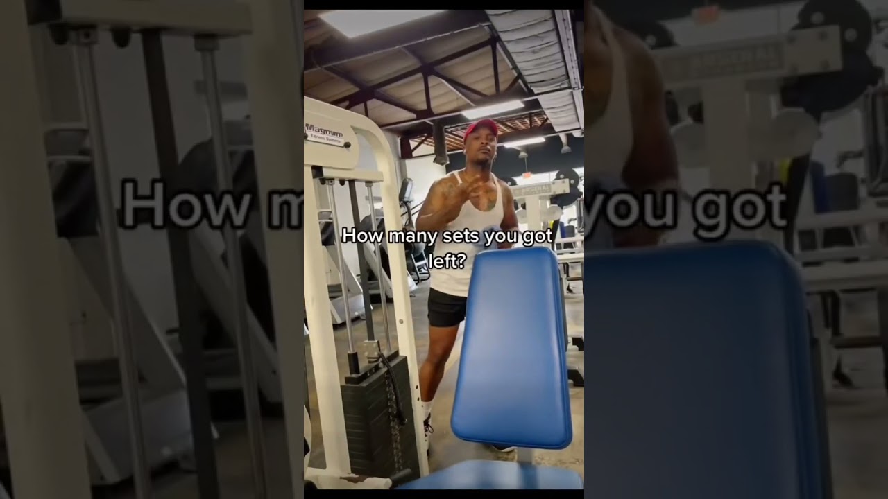 🤣 How to speak to people in the gym without words 