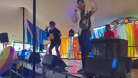 Monroe Adams - shes all I wanna be [cover featurin...