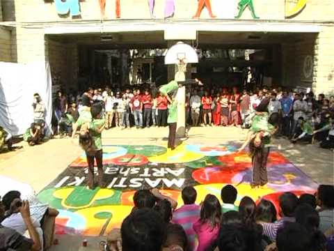 Footloose Unknown6 festival of lights