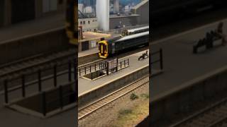 Gwr class 158 arriving and departing Acton parkway:Portsmouth railex 2026