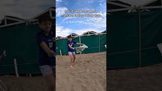 ¿Que haces si te lo hacen a vos? ¿o sos el que lo hace?  🤔😂🤣 #humor #comedia #playa #arena #pareja