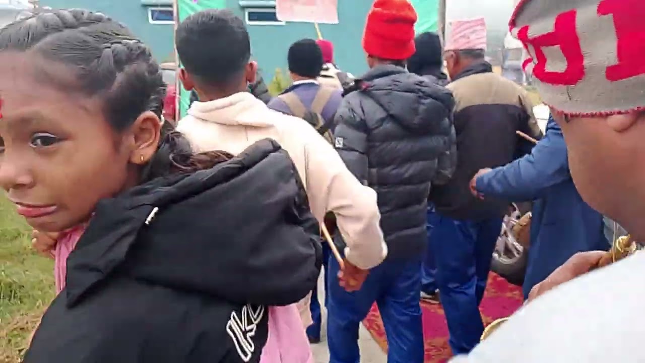 Thulibeshi puncha Baja ma janti dhula ko gahar Bata neskeine beala bajuni rage hi ta,🔥🔥👋🥳🥰❤️