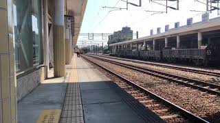 7802次貨運列車 岡山站進站停車 本務R157