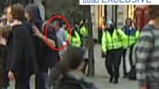 Proof that Ian Tomlinson was hit with a baton..