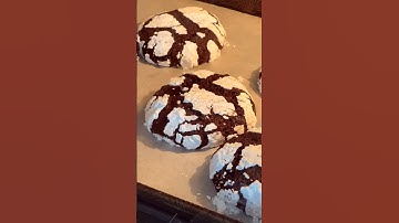 Chocolate Crinkle Cookies!