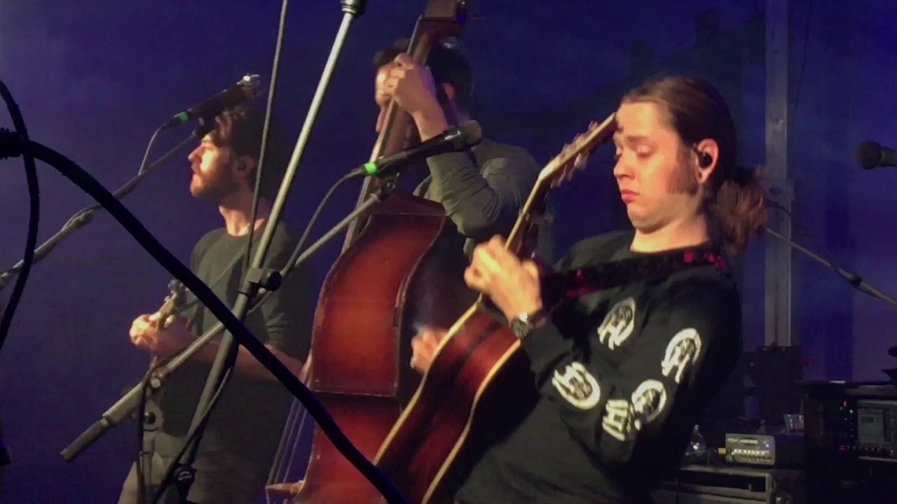 New Camptown Races - Billy Strings