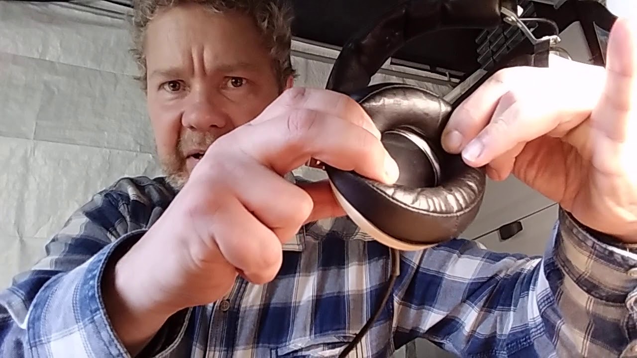 Toshiba HR - 50 Vintage Headphones Review / German - YouTube