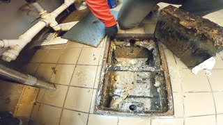 Cleaning Grease Trap - Drain Pros Ep. 30