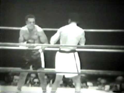 Archie Moore vs Joey Maxim III