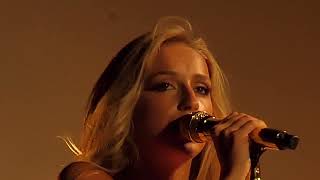 Tate McRae Live Lollapalooza Music Festival Grant Park Chicago IL August 2 2026