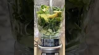 Dr. Frank Suárez's green juice recipe 💚🌿✨ #greenjuice #detox #franksuarez #healthy #recipes