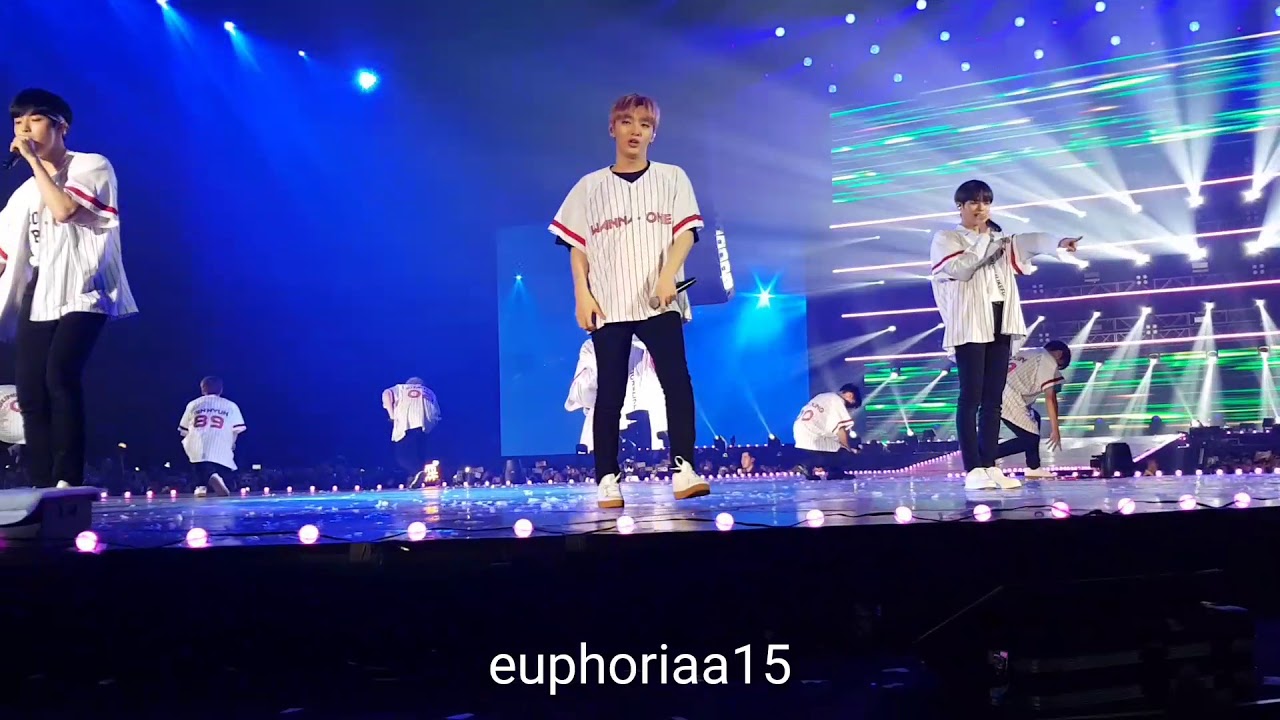 One The World In Jakarta - TWILIGHT WANNA ONE FANCAM