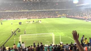 Fenerbahçe 2 - 1 Galatasaray Maç Sonu Tribünler