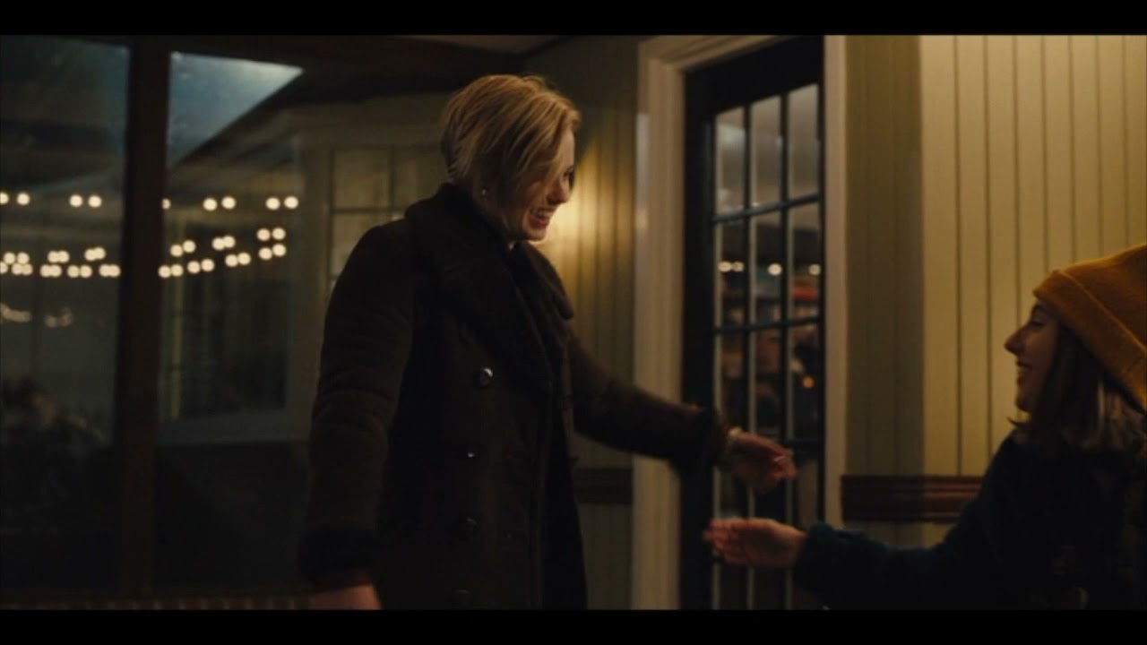 Angourie Rice (Siobhan) & Madeline Weinstein (Becca) lesbian kiss in Mare of Easttown s01e01