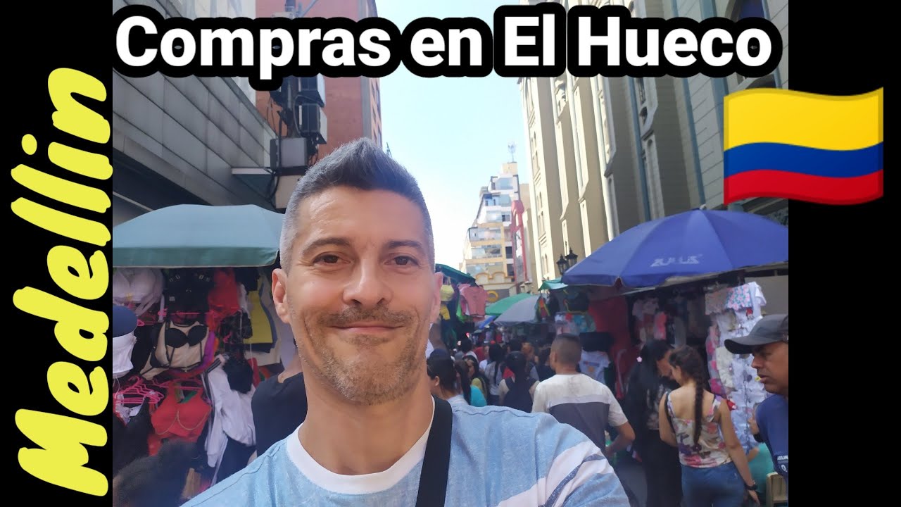 Parque Berrio, El Hueco Compras Navidenas, Medellin, Colombia