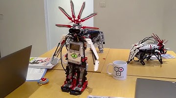 Robot marcheur : robot modélisé, construit et programmé par enfants / ROBOGENIE école de robotique