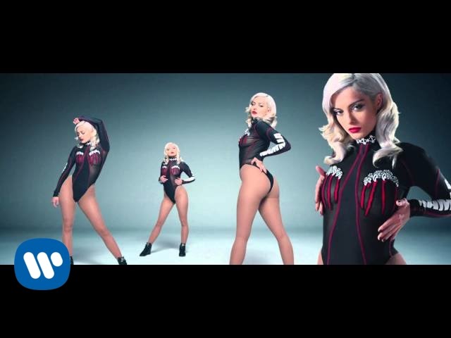  Bebe Rexha - No Broken Hearts (feat. Nicki Minaj) [Official Music Video]