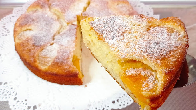 Uning oyoqlari orasidagi pirogga tegdi Uning oyoqlari orasidagi pirogga tegdi