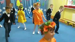 Taniec Dzieci Z Gr. Iii Przedszkole Nr 10 W Lęborku
