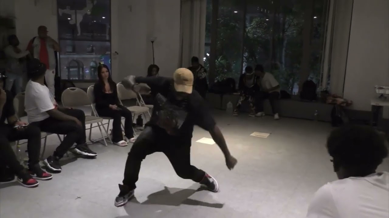 Curt Flow vs Pressure | Dance Battle Royale X