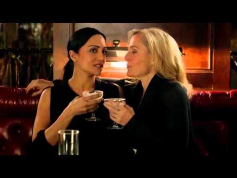 The Fall: Stella and Tanya, kissing scene - SUB ITA [CC]