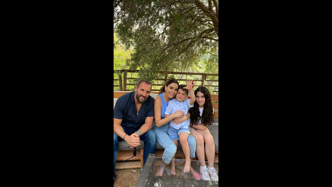 سيرين عبدالنور مع عائلتها في عيد الفصح