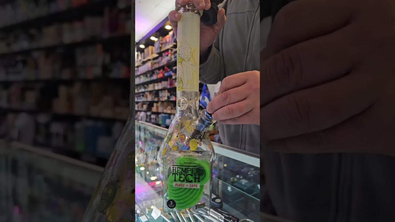 How to use the Hemper Tech Plua + Caps to clean your Bong