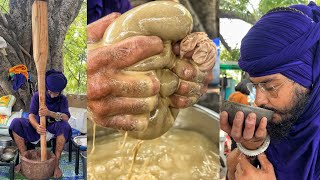 Most Powerful Drink of Sikhs😱😱 निहंग सिखों की ताकत का असली राज😳😳 India Street Food | Amritsar Punjab screenshot 3