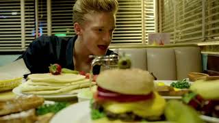 اغنية Cody Simpson - 'La Da Dee' Music Video for CLOUDY WITH A CHANCE OF MEATBALLS 2 مترجم مح فيديو.