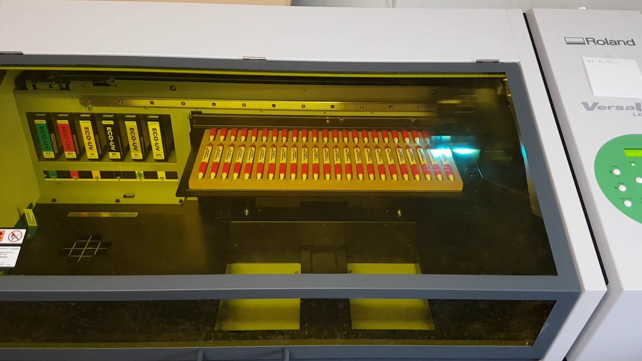 VersaUV Lef-200 - YouTube