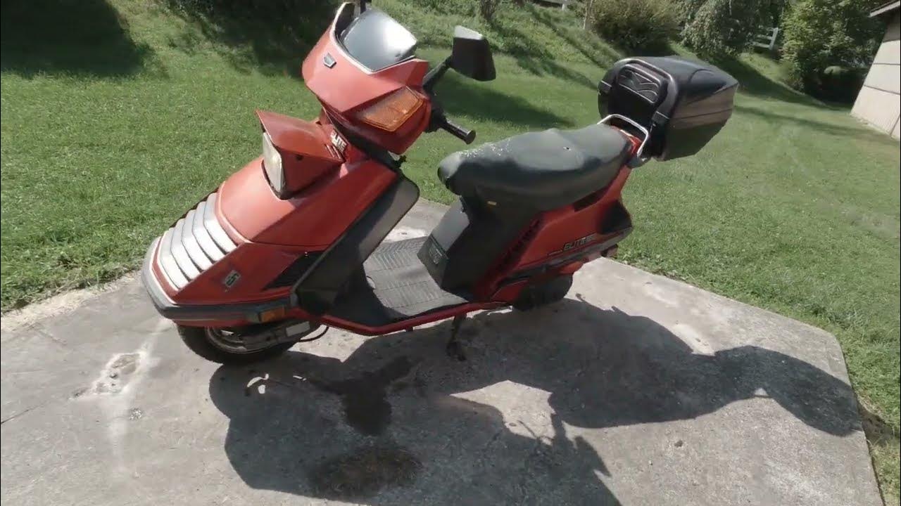 Fixing a Honda Elite 150 scooter - YouTube