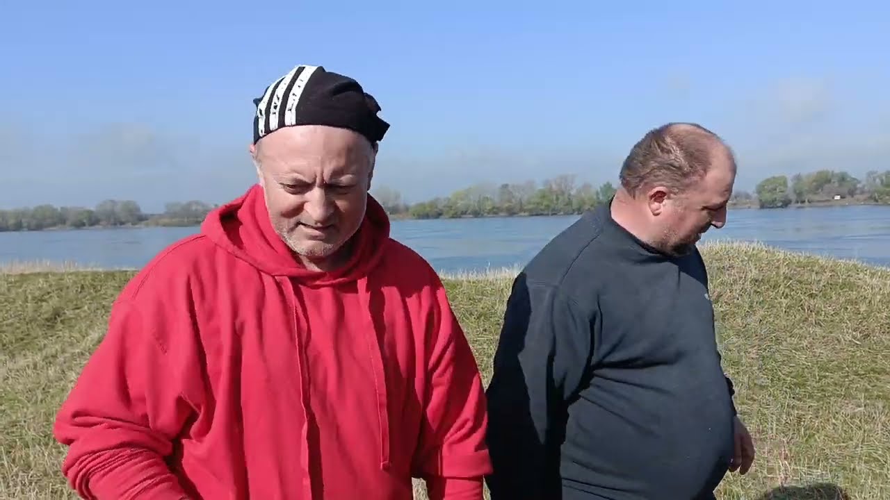 Pregătire pentru noul sezon de pescuit. Ajutați de oameni minunați am făcut, am făcut o terasă faină