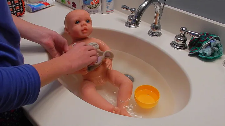 Tyler's First Bath