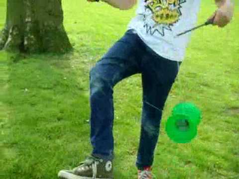 giant yoyo with sticks