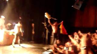 dead by sunrise - Ryan and Belgium Flag - live in brussels belgium @ vk