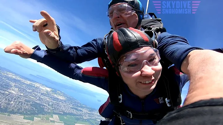 Tamara Powers's Tandem skydive!