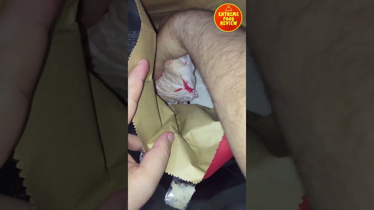 I ATE THE CRISPIEST ZINGER BURGER EVER! 🍗🔥 (Satisfying Mukbang)  #youtubeshorts #extremefoodreview