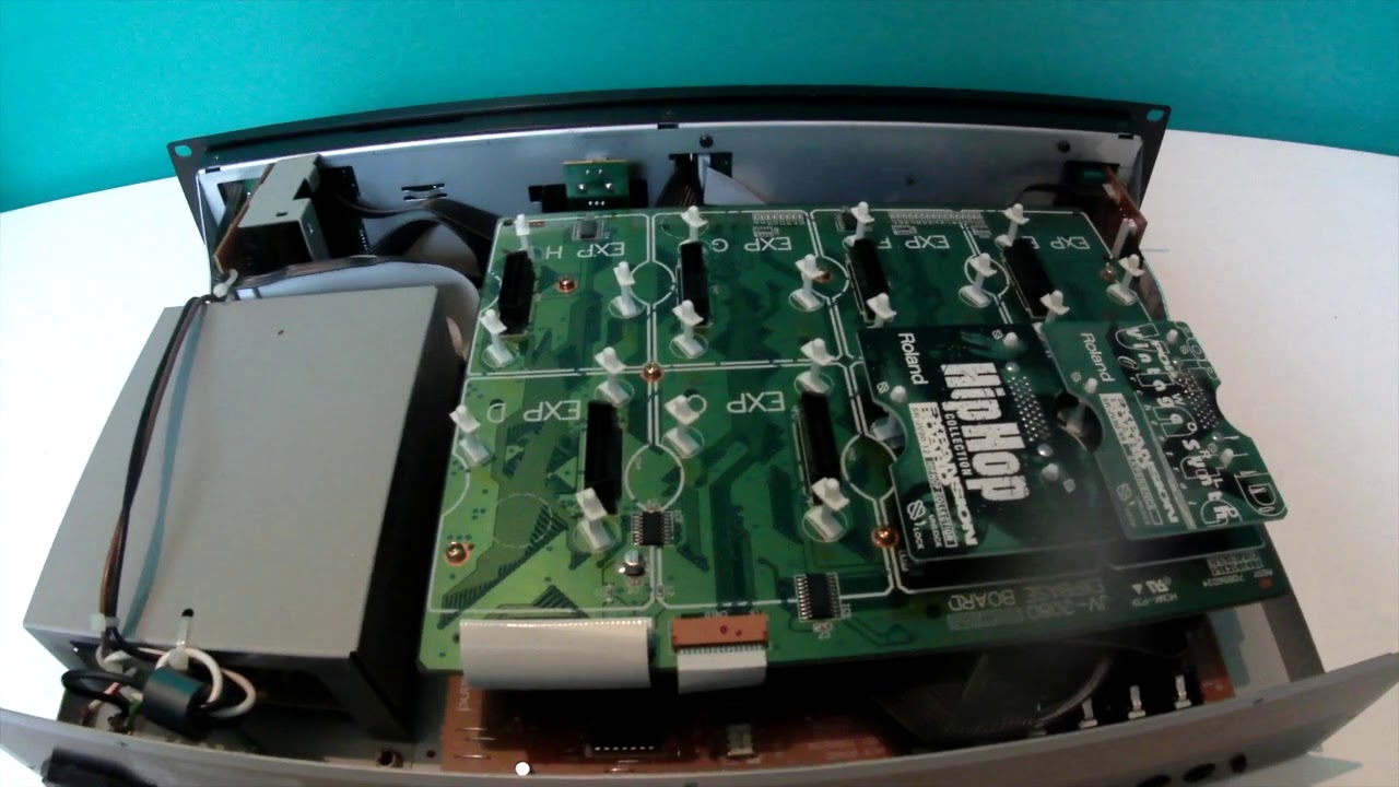 JD-990 【故障】 Lights Out for the JD 990!! - YouTube