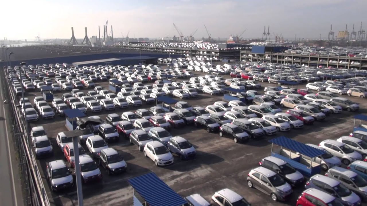 Unmanned aerial vehicle at BLG AutoTerminal Bremerhaven - YouTube