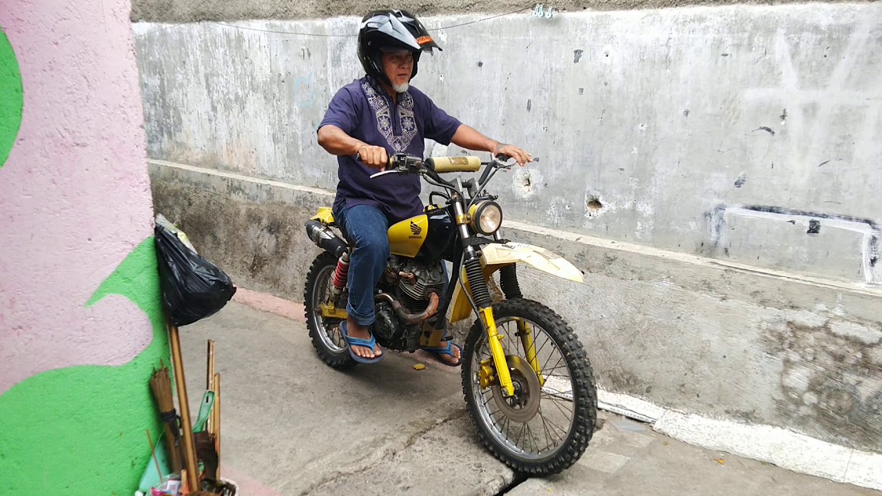 GL100 modif trail klasik. Di Tes ride si babe dulu sebelum sold out