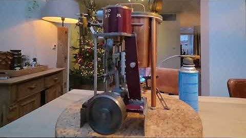 Noks single cylinder steam engine running off of a vintage physics class boiler