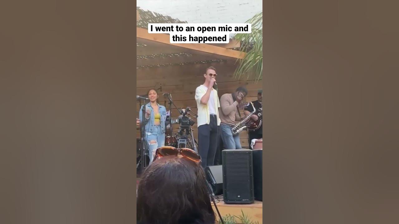 I WENT TO AN OPEN MIC AND THIS HAPPENED!