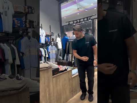 وقتی میری مغازه خرید سلام کردن مؤدب بودن و چونه زدن با احترام خودش یه نوع آداب خاصه